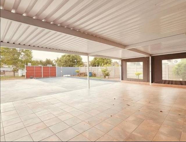 2 BEDROOM HOUSE FOR SALE IN BRACKENHAM